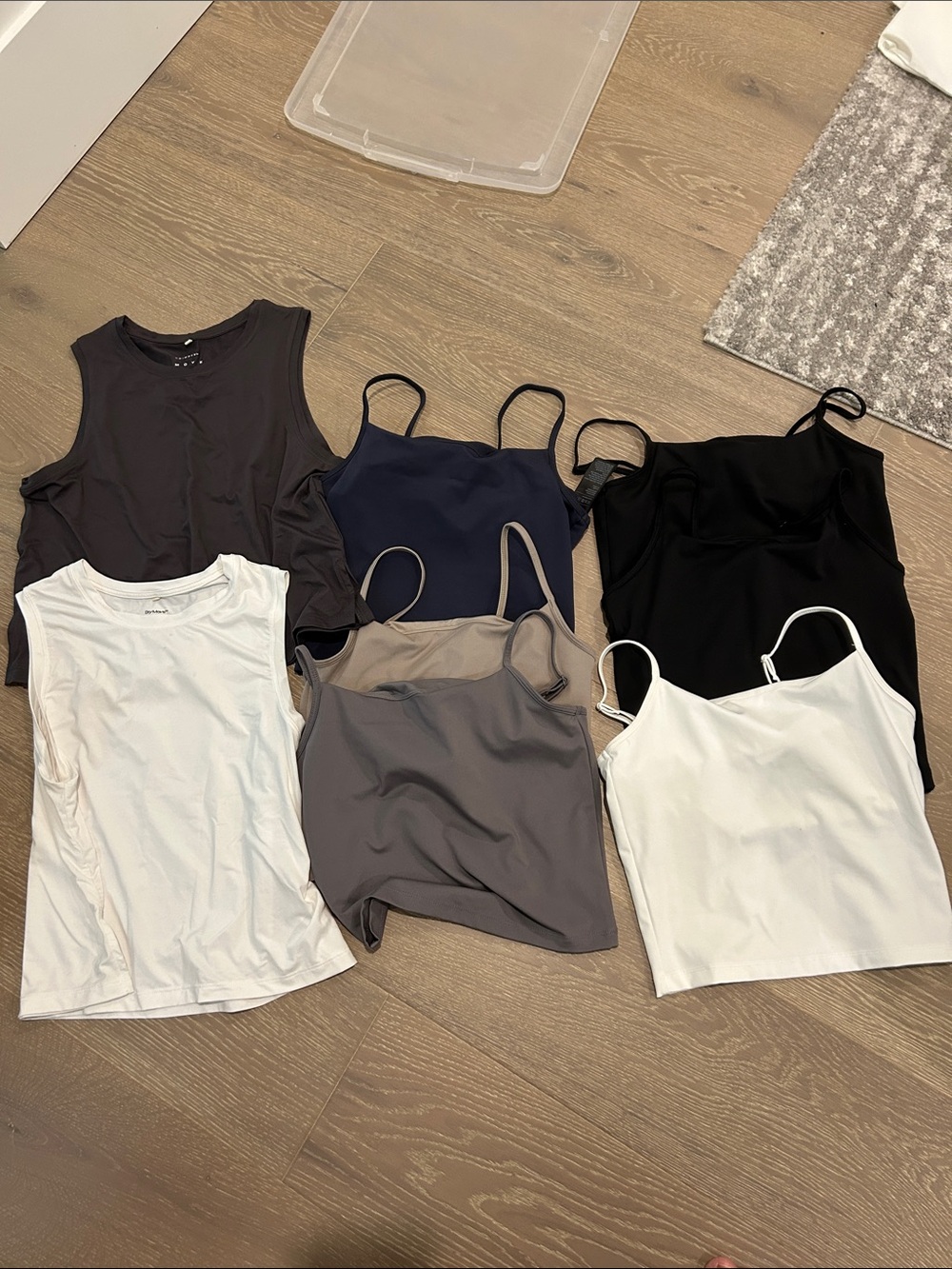 Bundle H&M dry move tops XS EUC